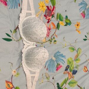 Victoria's Secret White Lace Bra
